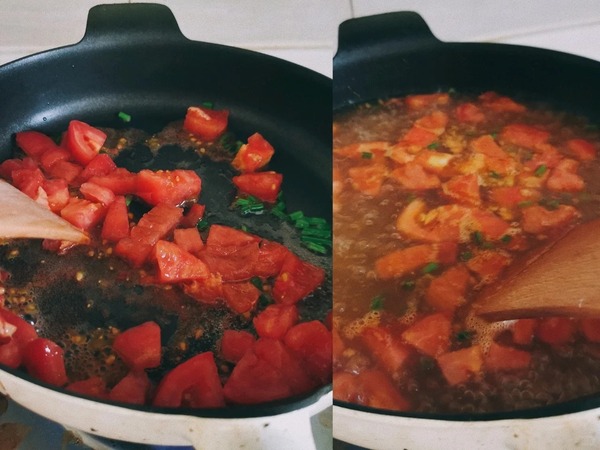 バイ・ルー(白鹿)の「トマトと野菜のダイエットスープ」トマトを炒めている画像(画像出典:バイ・ルー(白鹿)公式RED)